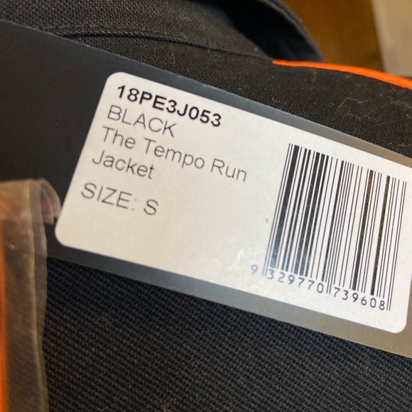 PE NATION The Tempo Run Jacket Black Women's Size Small NWT - Picture 10 of 12